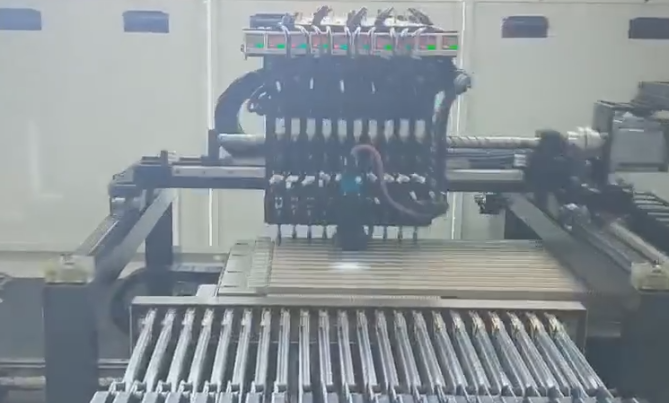 銅線燈貼片機(jī)、全自動(dòng)燈串貼片機(jī)實(shí)際貼裝視頻