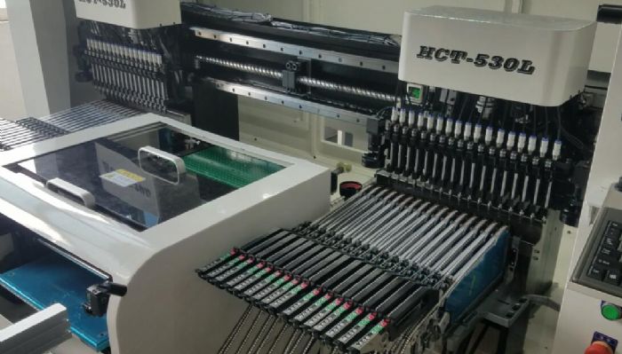 顯示屏實(shí)際貼裝視頻、顯示屏貼片機(jī)、顯示屏貼片